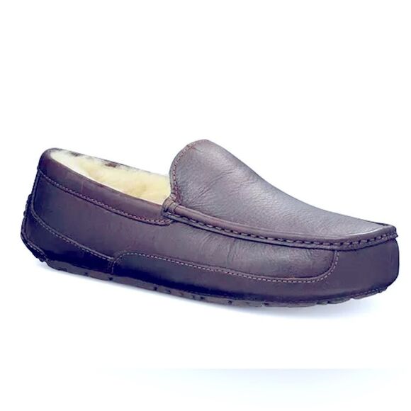 UGG Men's Ascot dark Brown Leather slippers! Pre-loved condition; Size - Picture 10 of 11